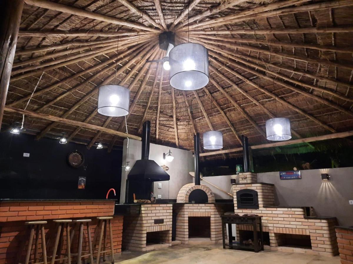 Chacara casa de artista a beira da represa Ibiúna Exterior foto