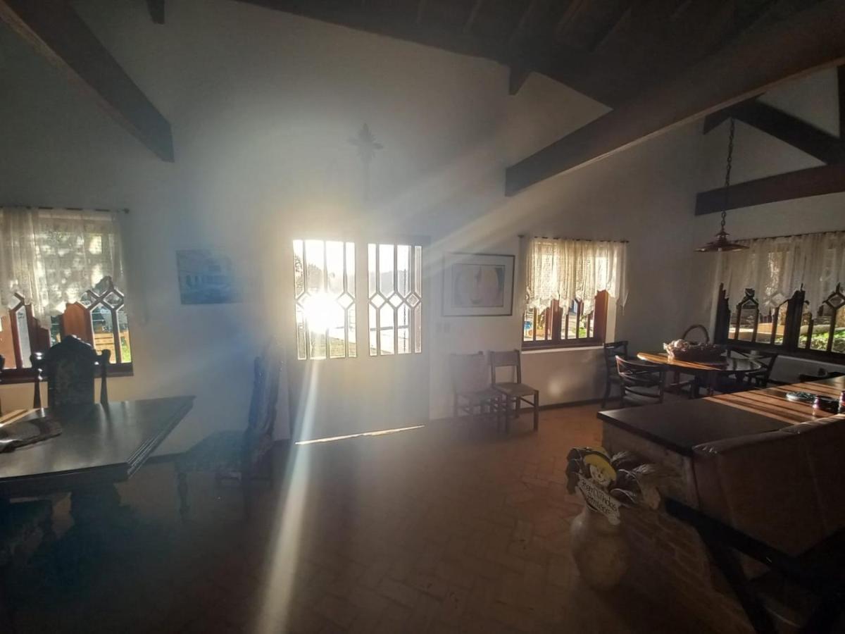 Chacara casa de artista a beira da represa Ibiúna Exterior foto