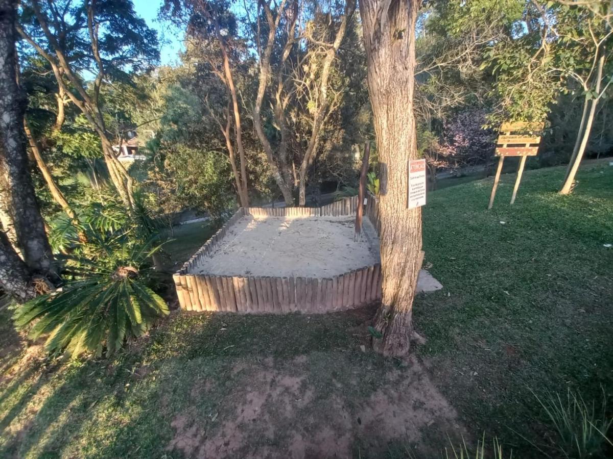Chacara casa de artista a beira da represa Ibiúna Exterior foto